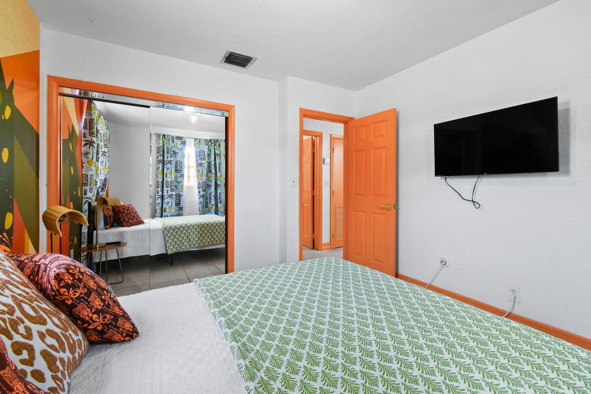 943 Charles Street, West Palm Beach, FL 33401 Photo