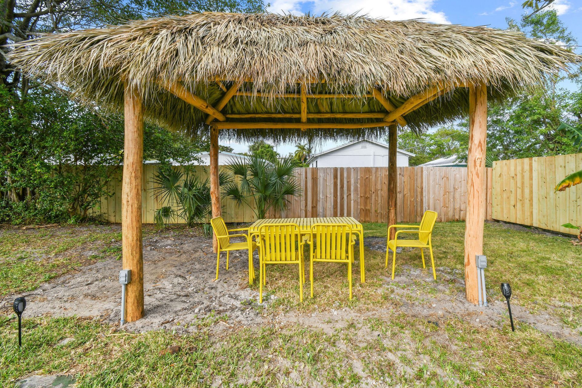943 Charles Street, West Palm Beach, FL 33401 Photo