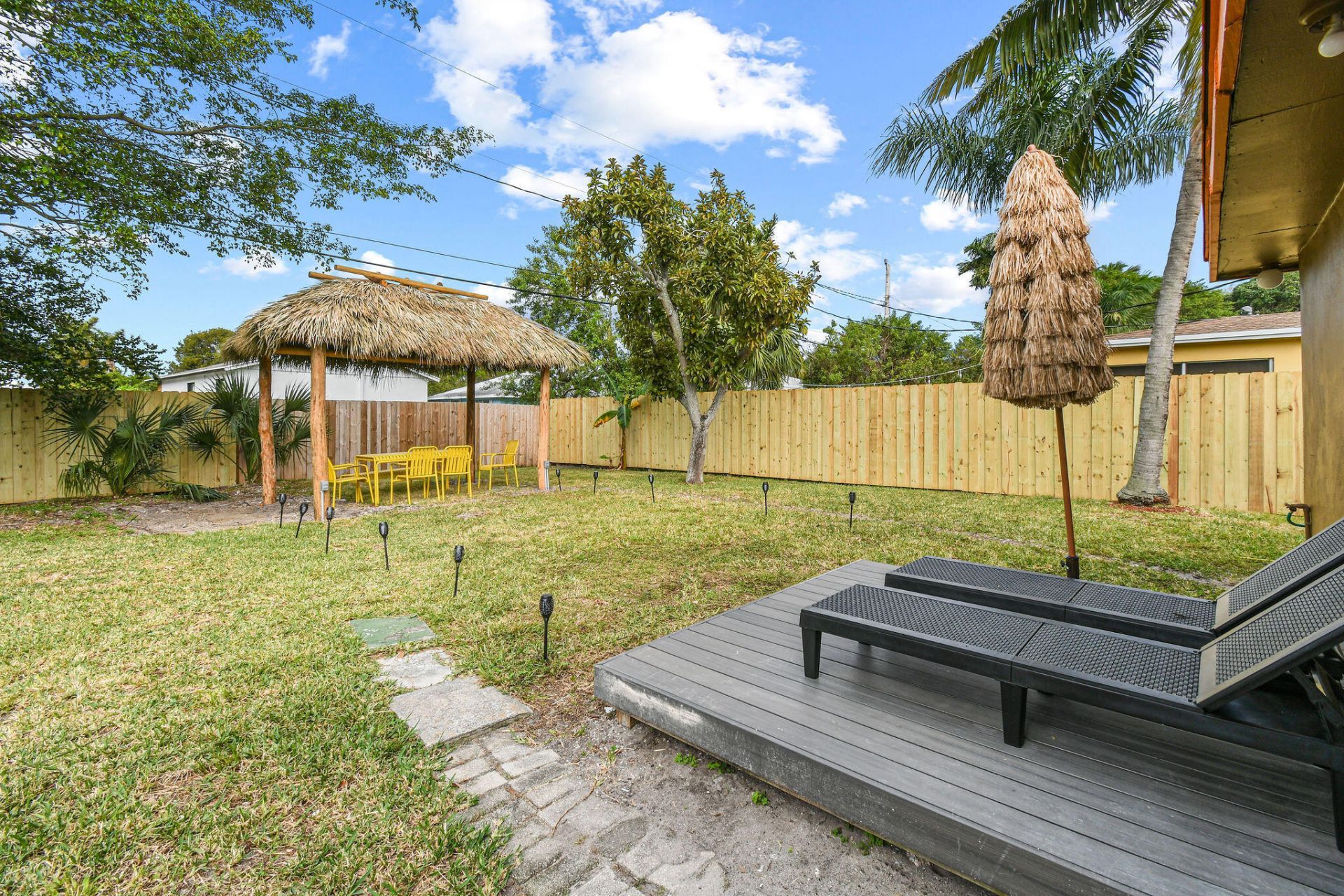 943 Charles Street, West Palm Beach, FL 33401 Photo