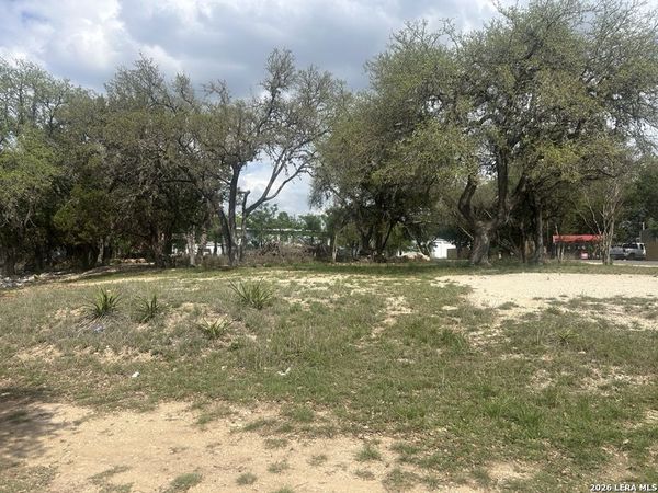 301 GREENWOOD ST, Canyon Lake, TX 78133