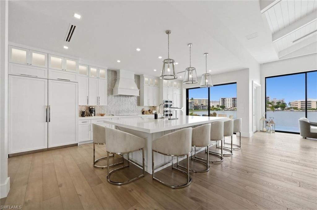 200 Bahia Pt, Naples, FL 34103 Photo