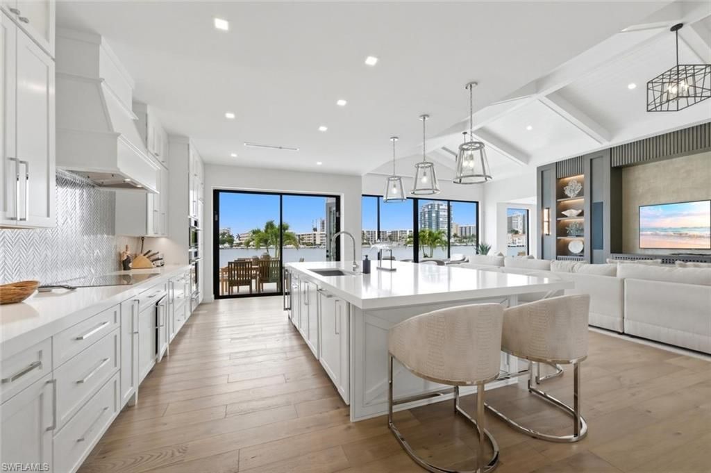 200 Bahia Pt, Naples, FL 34103 Photo