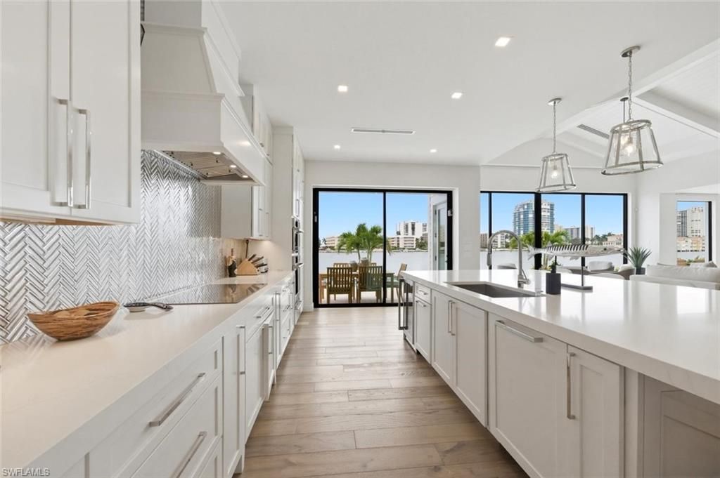 200 Bahia Pt, Naples, FL 34103 Photo