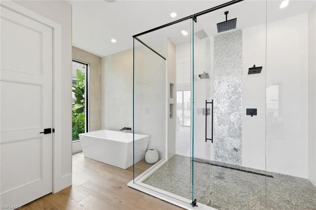 200 Bahia Pt, Naples, FL 34103 Photo