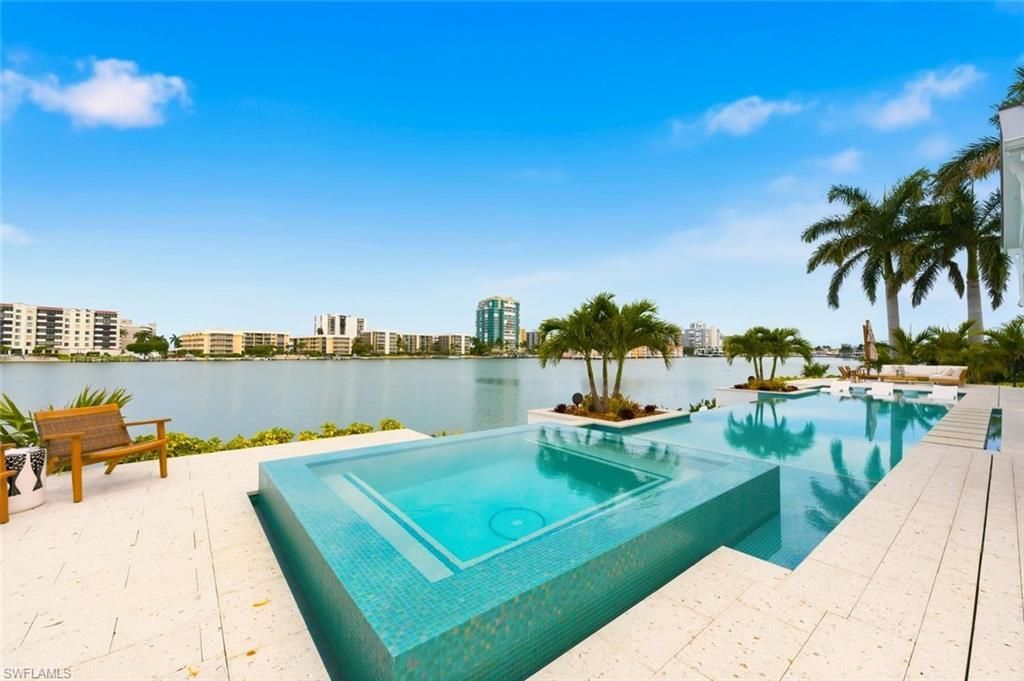 200 Bahia Pt, Naples, FL 34103 Photo