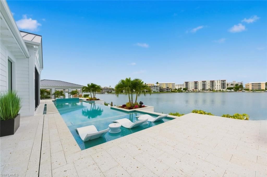 200 Bahia Pt, Naples, FL 34103 Photo
