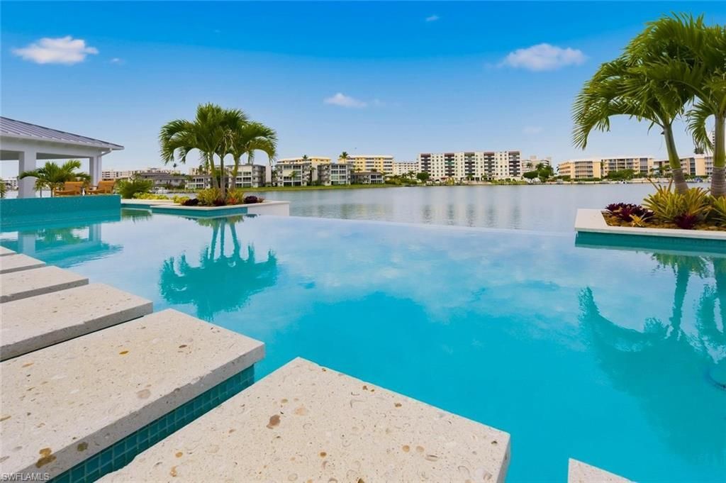 200 Bahia Pt, Naples, FL 34103 Photo