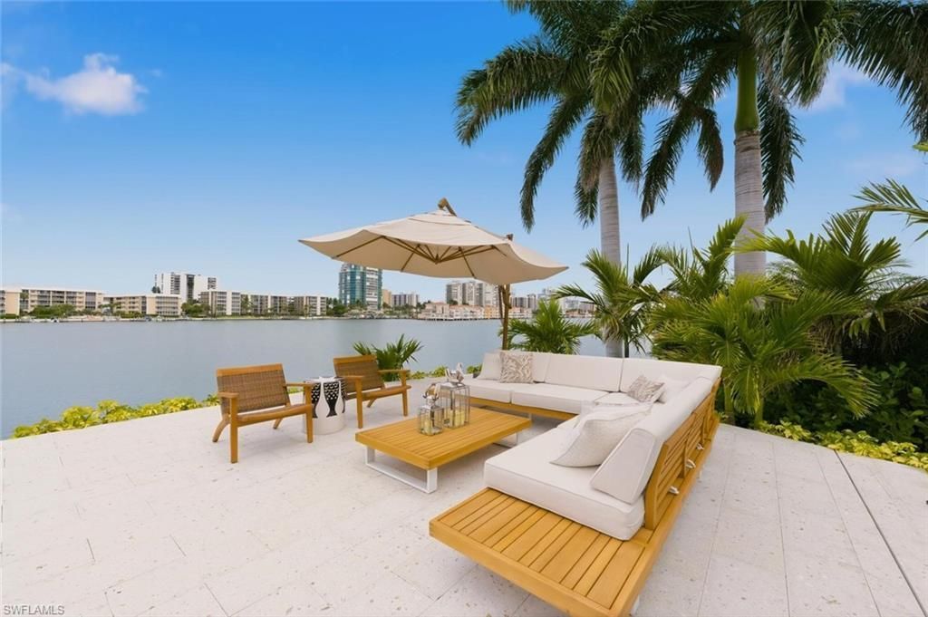 200 Bahia Pt, Naples, FL 34103 Photo