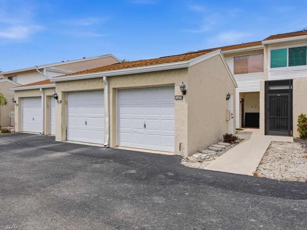 438 Bristle Cone Ln , Unit 20, Naples, FL 34113 Photo