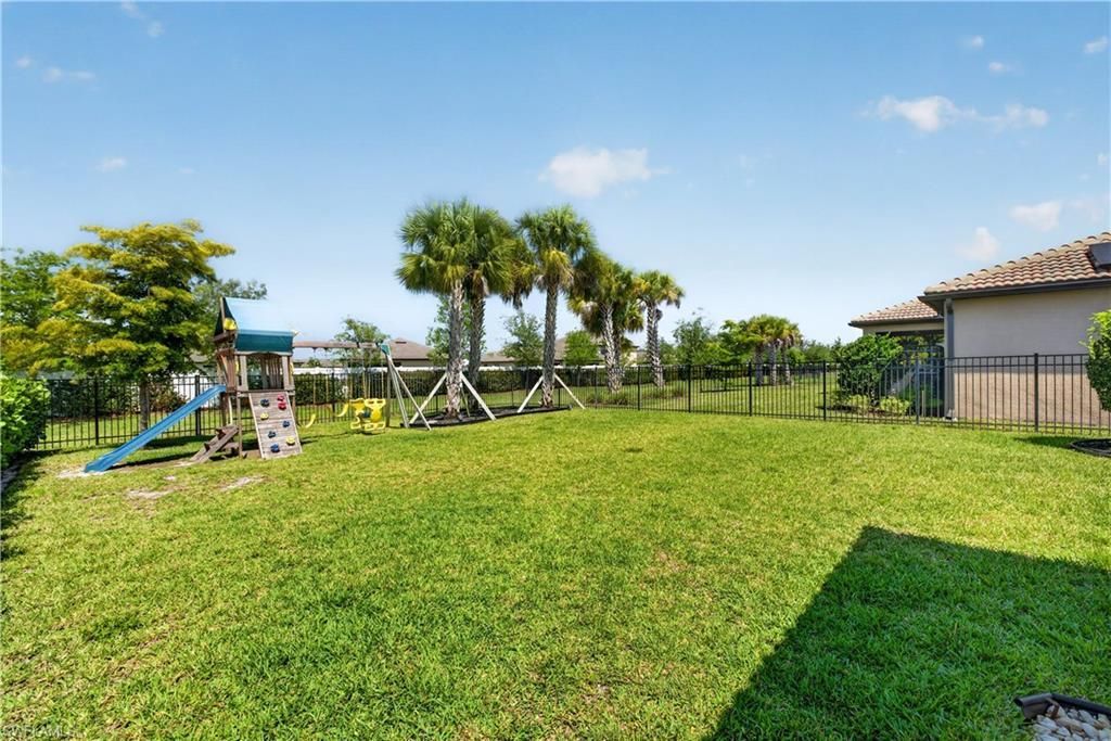 3721 E Hampton Cir, Alva, FL 33920 Photo