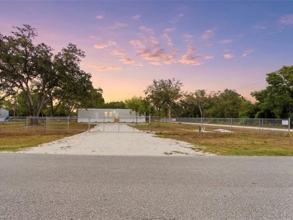 169 Avenida Del Sur , CLEWISTON, FL 33440