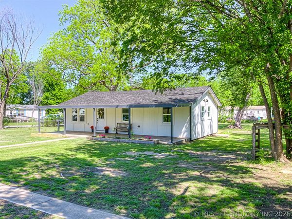 1312 NW Lupa Street , Bartlesville, OK 74003