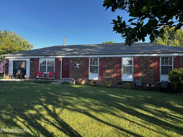 619 Ardmore Circle, Maryville, TN 37804