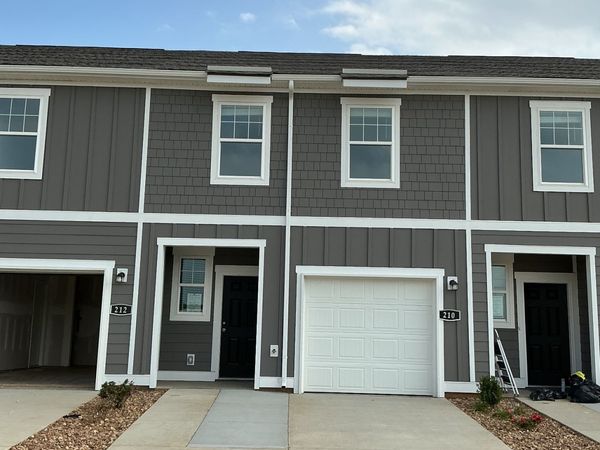 210 Darlington Drive , Unit 210, Dickson, TN 37055