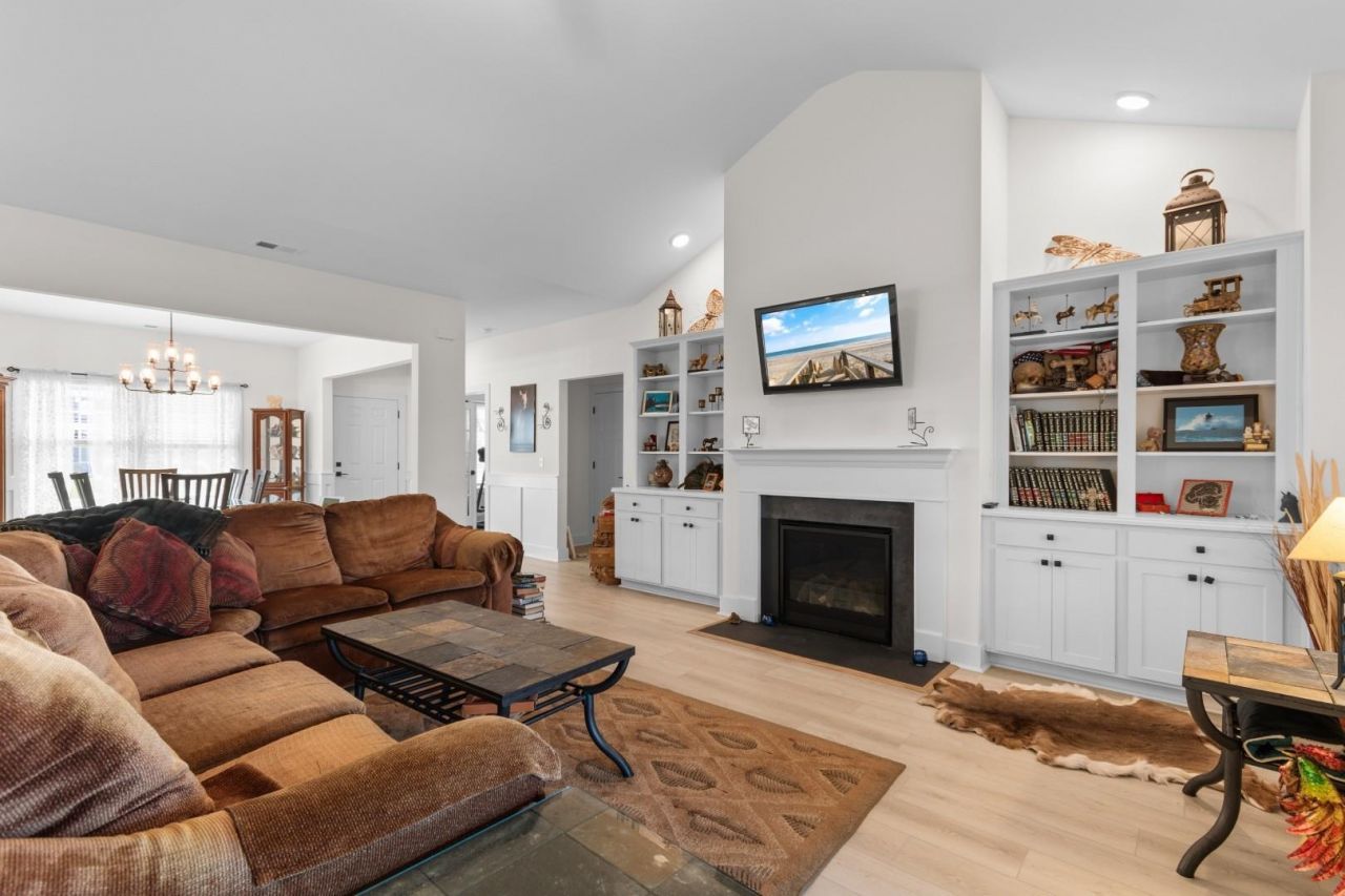 1215 Mill Banks Dr.  Photo 11