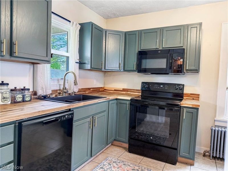 742 E Market Street, Cadiz, OH 43907 Photo 12
