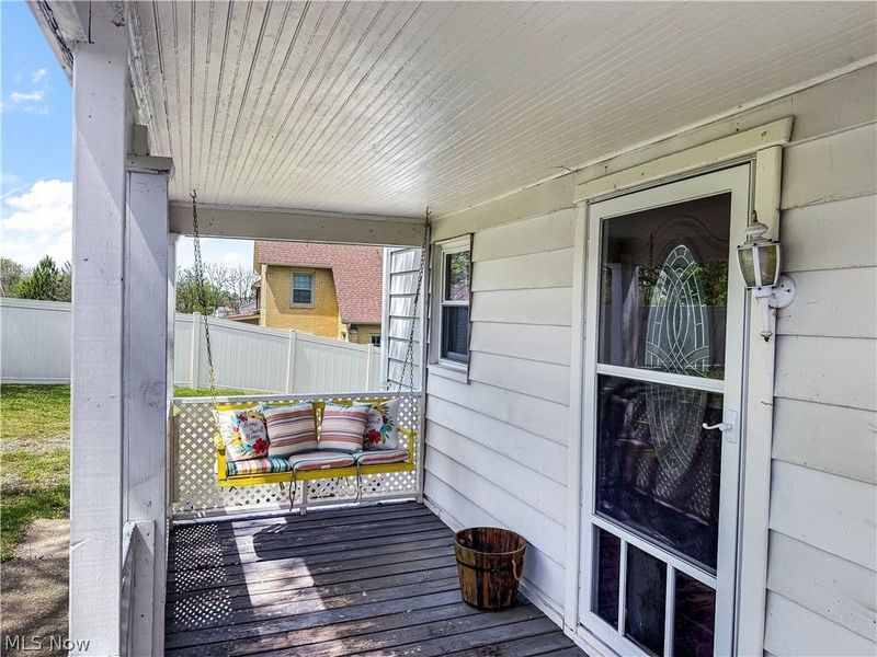 742 E Market Street, Cadiz, OH 43907 Photo 6