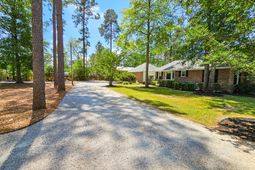 485 Longleaf Drive photo 4