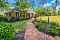 485 Longleaf Drive photo 4