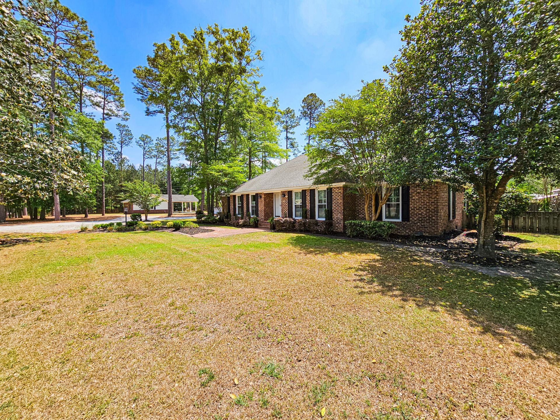 485 Longleaf Drive Photo 6