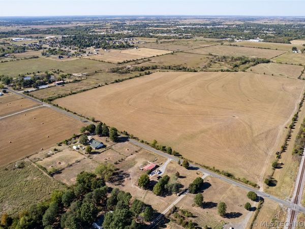E 750 Road , Wagoner, OK 74467