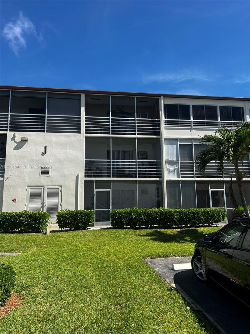 400 Mansfield J , Unit J, Boca Raton, FL 33434 Photo