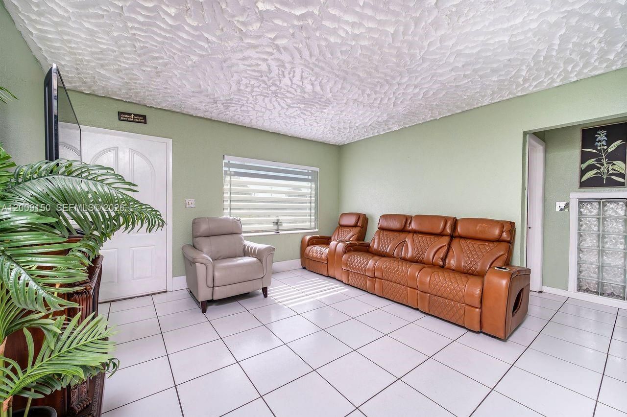 8200 NW 31st Ave , Miami, FL 33147 Photo