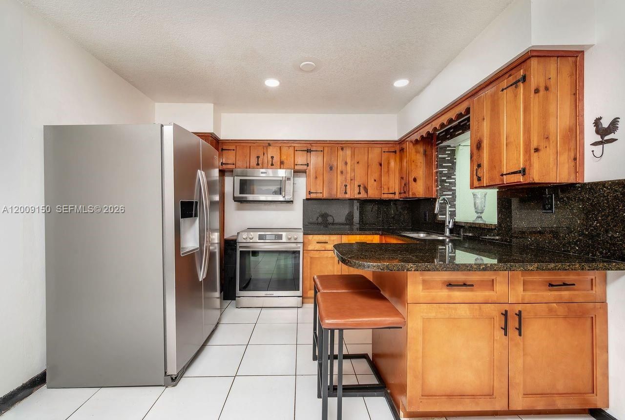 8200 NW 31st Ave , Miami, FL 33147 Photo