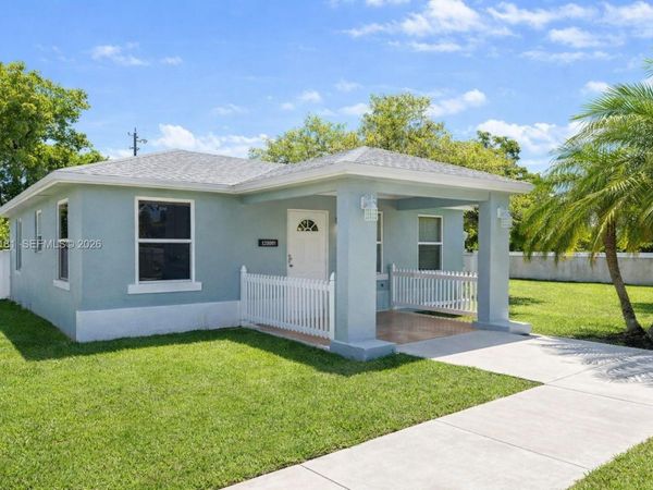 12230 SW 203rd St , Miami, FL 33177