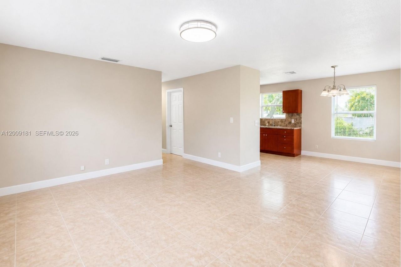 12230 SW 203rd St , Miami, FL 33177 Photo