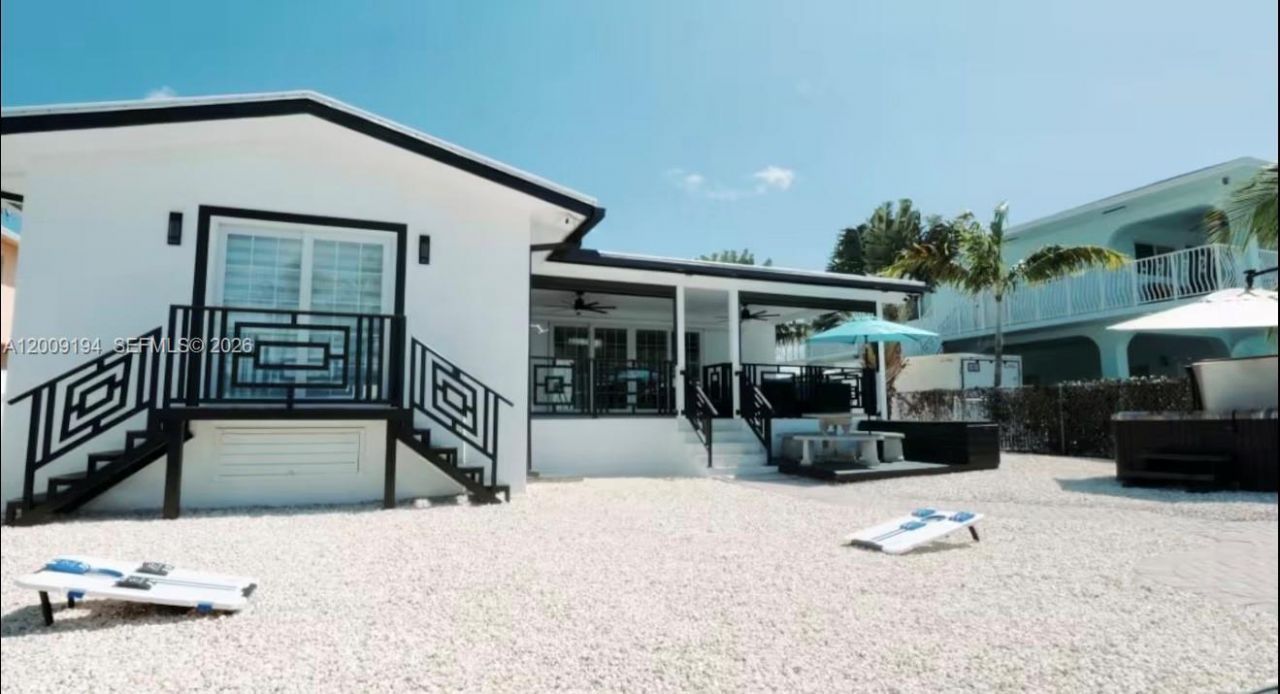 2133 Yellowtail Dr, Marathon, FL 33050 Photo