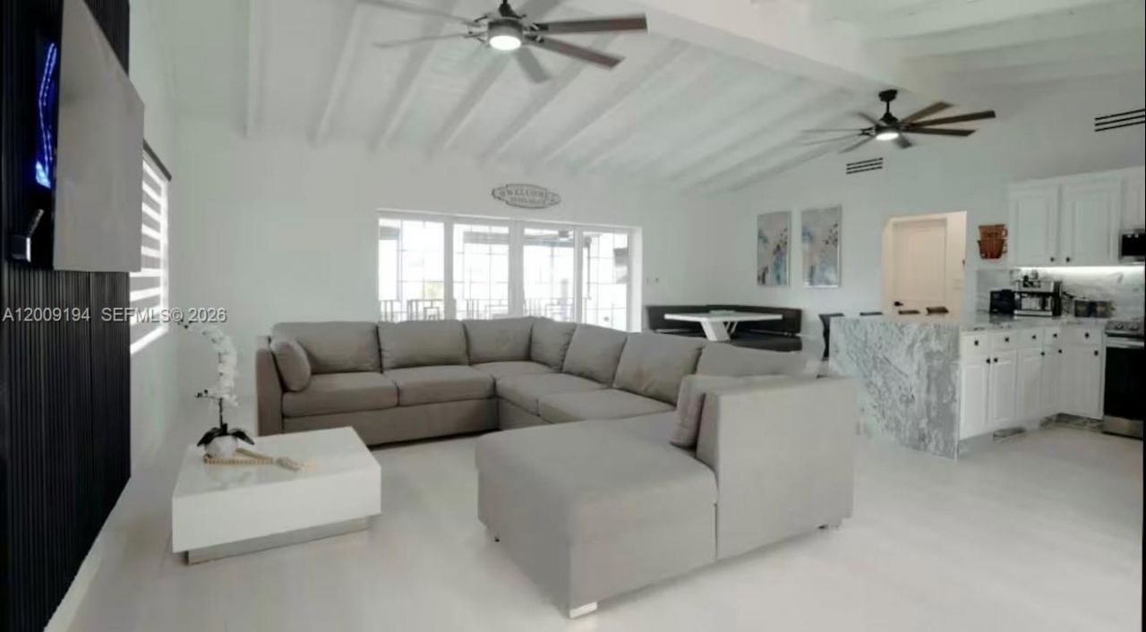 2133 Yellowtail Dr, Marathon, FL 33050 Photo