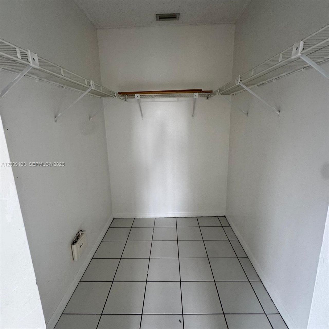 21215 NE 9th Ct , Unit 4, Miami, FL 33179 Photo