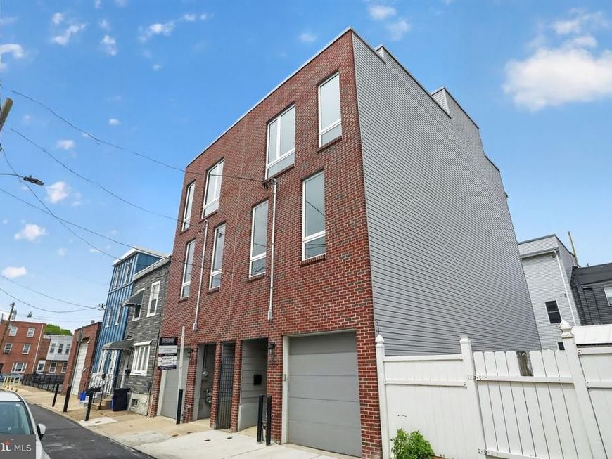 2822 Livingston Street, Philadelphia, PA 19134 Main Photo
