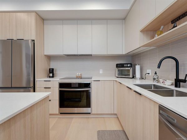 3564 A Ryder Hesjedal Way, Unit #307, Colwood, BC V9C 0V3