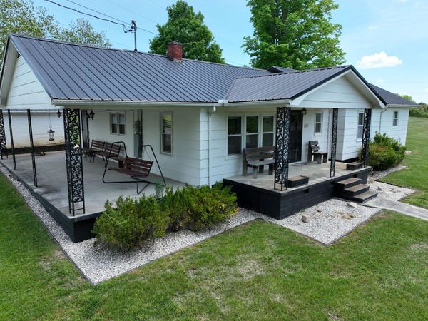 295 Long Road, Whitesburg, TN 37891