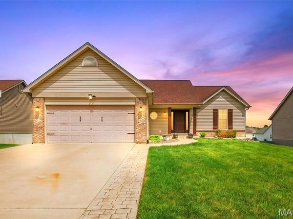 153 Quail Creek Drive , Wright City, MO 63390