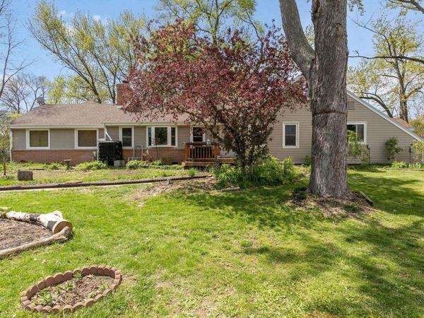 53025 Ridgewood Drive, South Bend, IN 46637