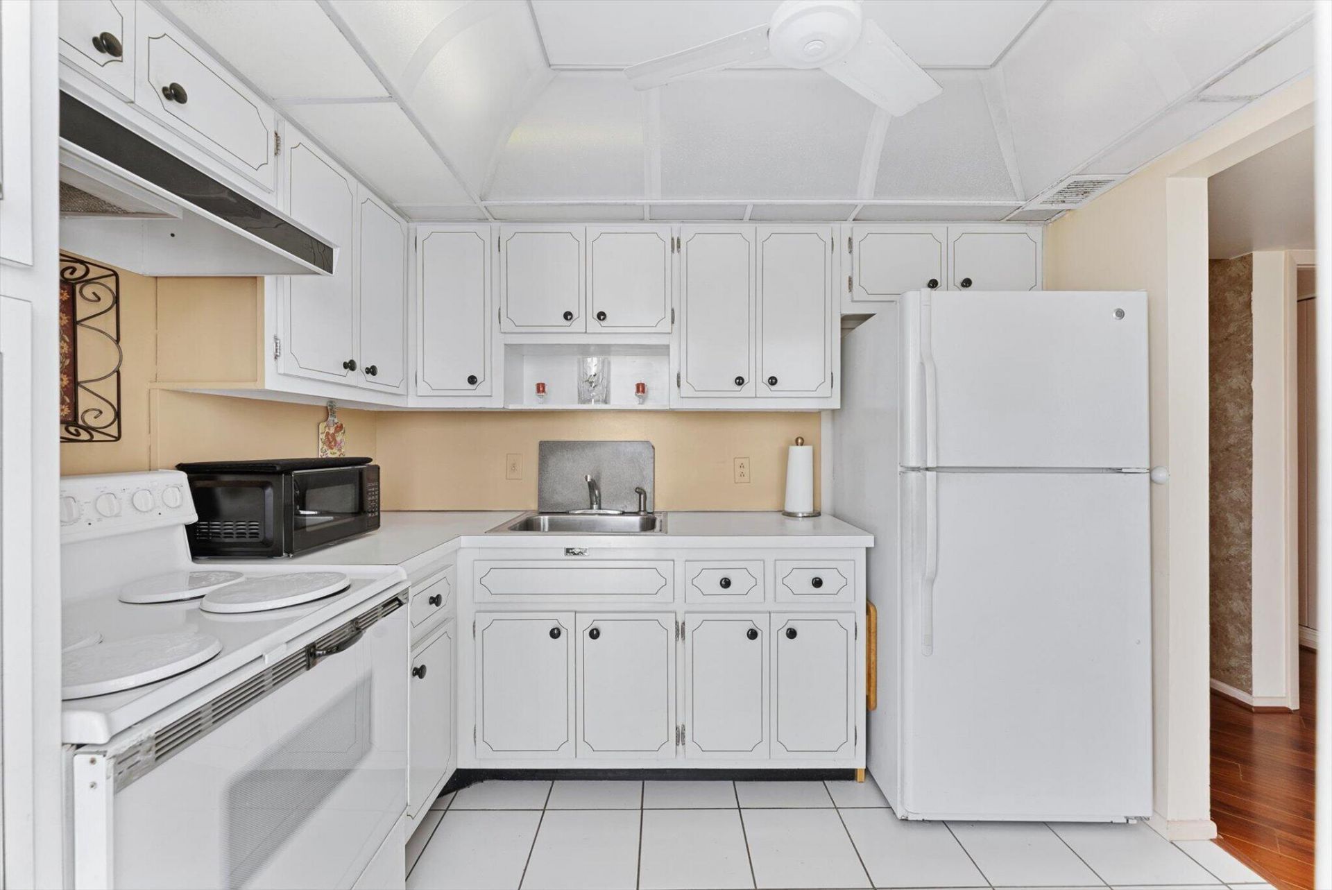 201 N Ocean Boulevard, Unit 1102, Pompano Beach, FL 33062 Photo