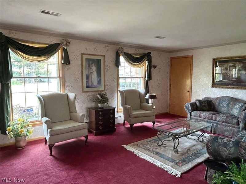 7470 Gayview Street, Louisville, OH 44641 Photo 10