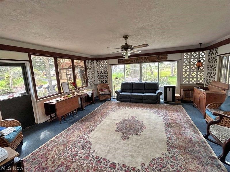 7470 Gayview Street, Louisville, OH 44641 Photo 15