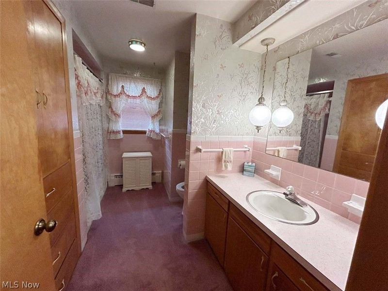 7470 Gayview Street, Louisville, OH 44641 Photo 18