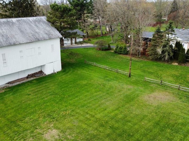 7470 Gayview Street, Louisville, OH 44641 Photo 4