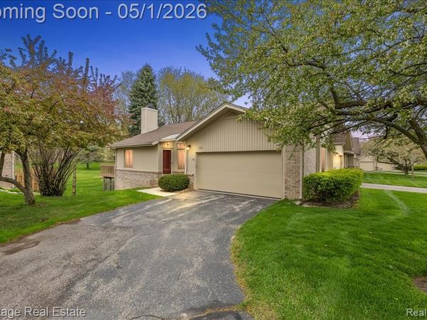 1932 Valley Lane, Orion Twp, MI 48360