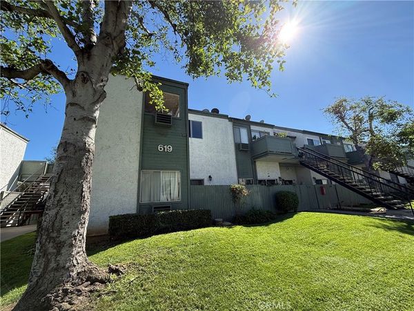 619 N Bristol, Unit 23, Santa Ana, CA 92703