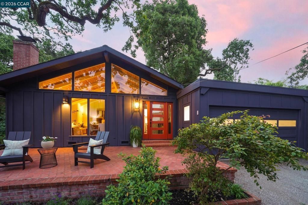 26 Bishop Lane, Menlo Park, CA 94025 Main Photo