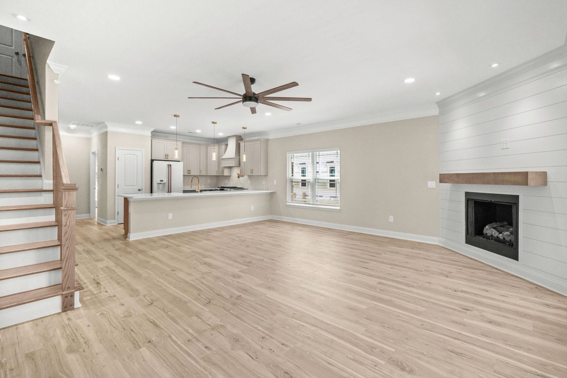 1027 Hickory Dr.  Photo 14