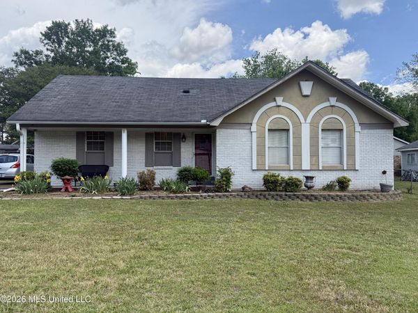 8512 Bridgewood Drive, Southaven, MS 38671