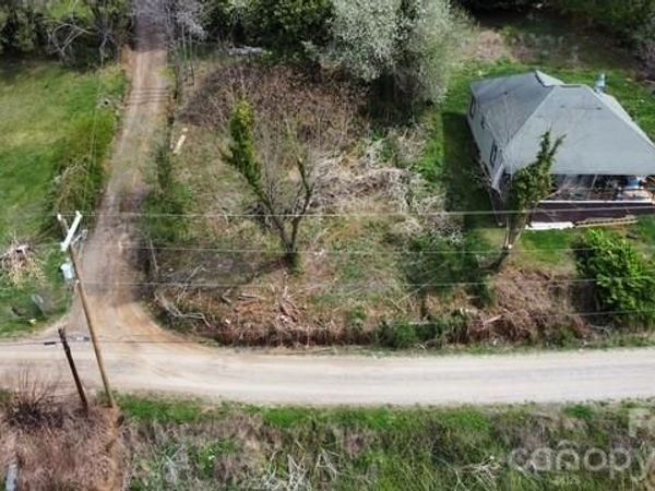 22 Clark Lane, Canton, NC 28716