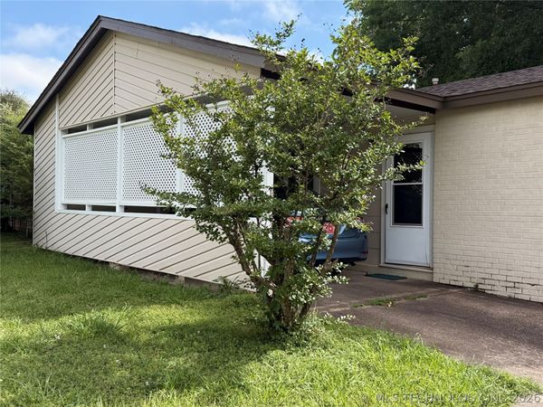 1010 E Aberdeen Street , Muskogee, OK 74403